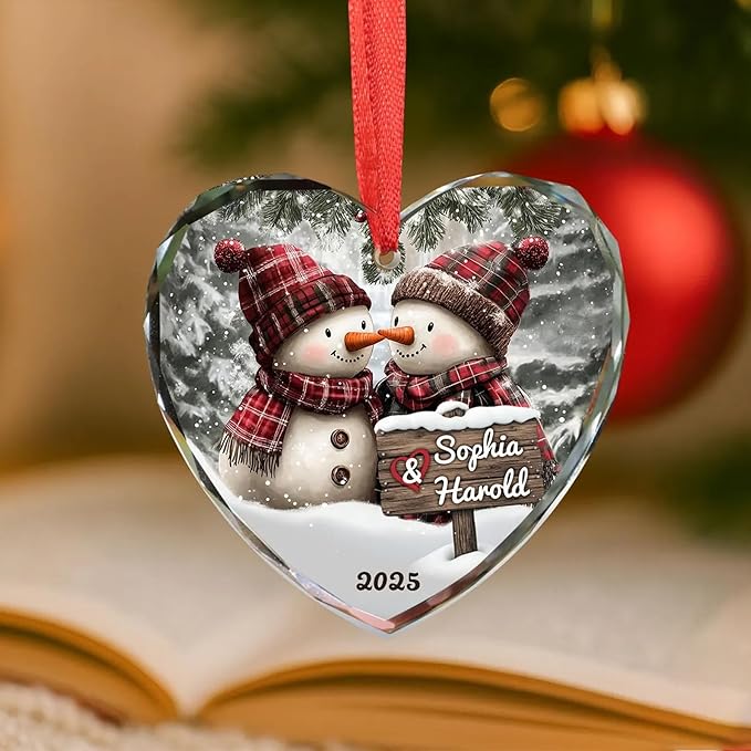 NAZENTI Personalized Snowman Couple Ornament 2025, Custom Glass Christmas Ornaments with Names, Snowman Lovers Holiday Decoration, Romantic Gift for Couples Newlyweds Keepsake 03