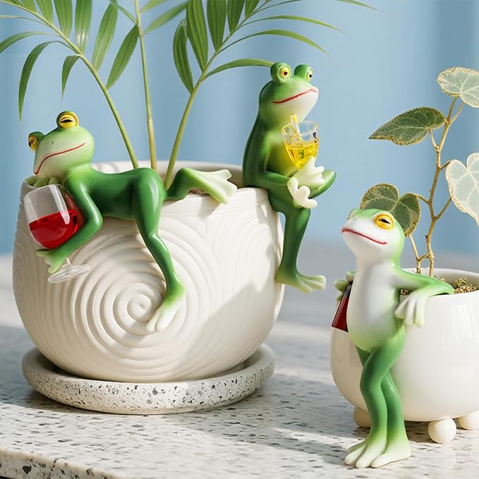 3 Pack Garden Frog Statues – Funny Outdoor Figurines for Yard, Patio, Lawn, Indoor Decor – Cute Animal Ornaments & Plant Hangers – Birthday for Women