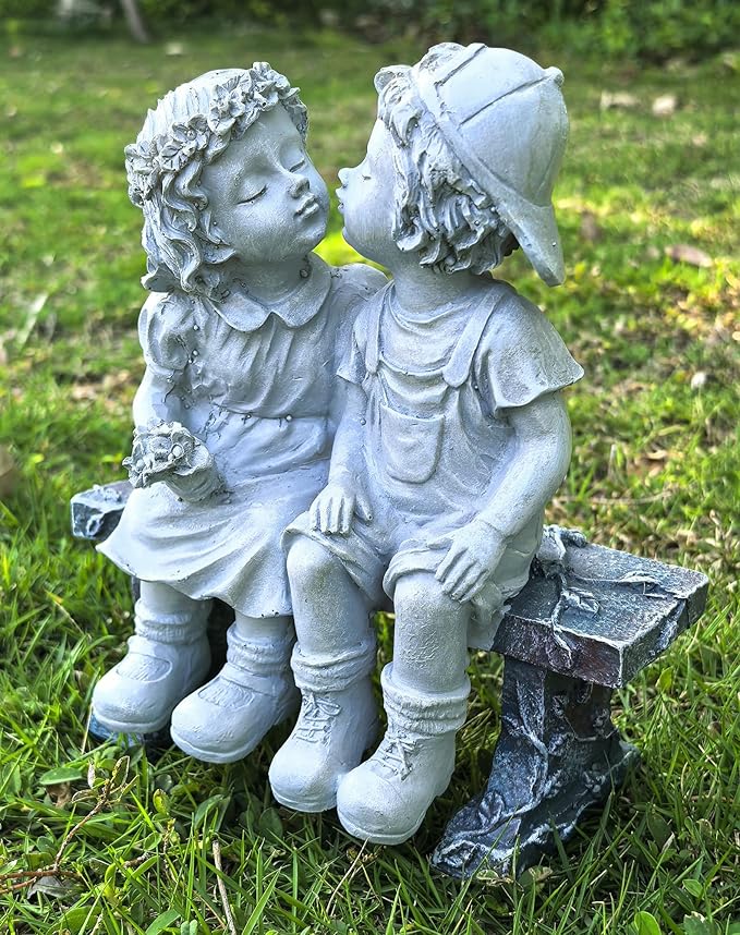 Garden First Kiss Outdoor Statue Decorative, Flower Bed Decor Puppy Love Kissing Couple,Boy and Girl Kissing Garden Figurine for Yard Patio Art