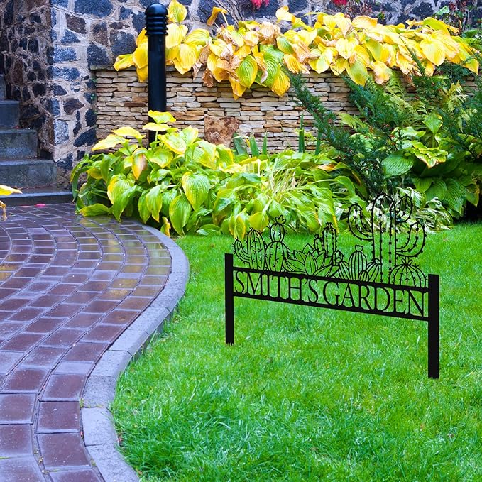 Personalized Cactus Metal Garden Sign, Large Garden Decoration Metal Sign with Stakes, Custom Gardener Family Name Sign, Cactus Decor for Outdoor, Patio Decorative, Yard Art, New Home Gift