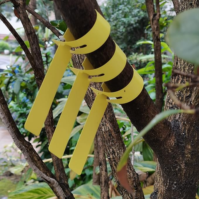200 Pcs Yellow Plastic Plant Tags with a Marker Pen, Wrap Around Hanging Tree Tags Nursery Garden Labels Waterproof Nursery Garden Stakes, 2x20cm