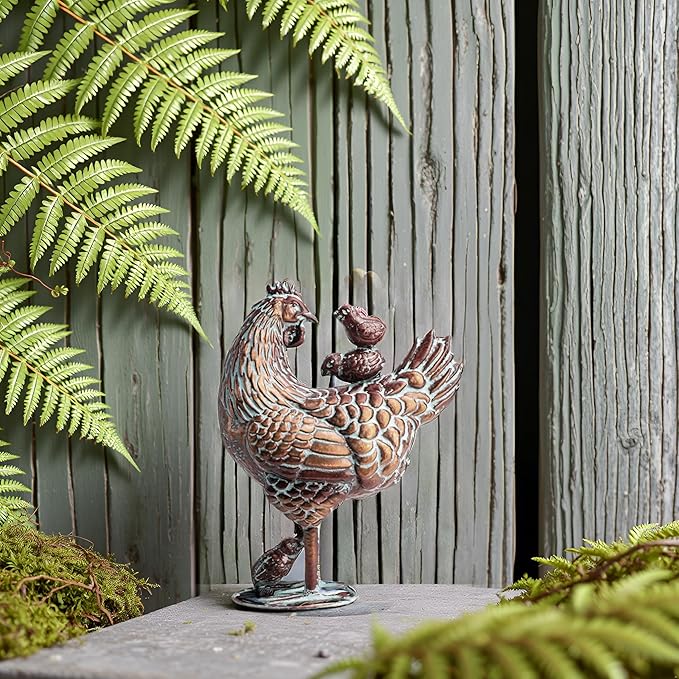 Metal Hen with Chicks Statues Yard Art, 13.5"x18" Metal Hen Chicken Figurine Decor, Vintage Outdoor Garden Statue Sculpture, Lifelike Garden Mother Hen & Baby Chick Sculptures for Chicken Lovers